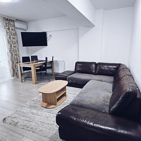 Apartament Dem Radulescu 3 Camere! Râmnicu Vâlcea Eksteriør bilde